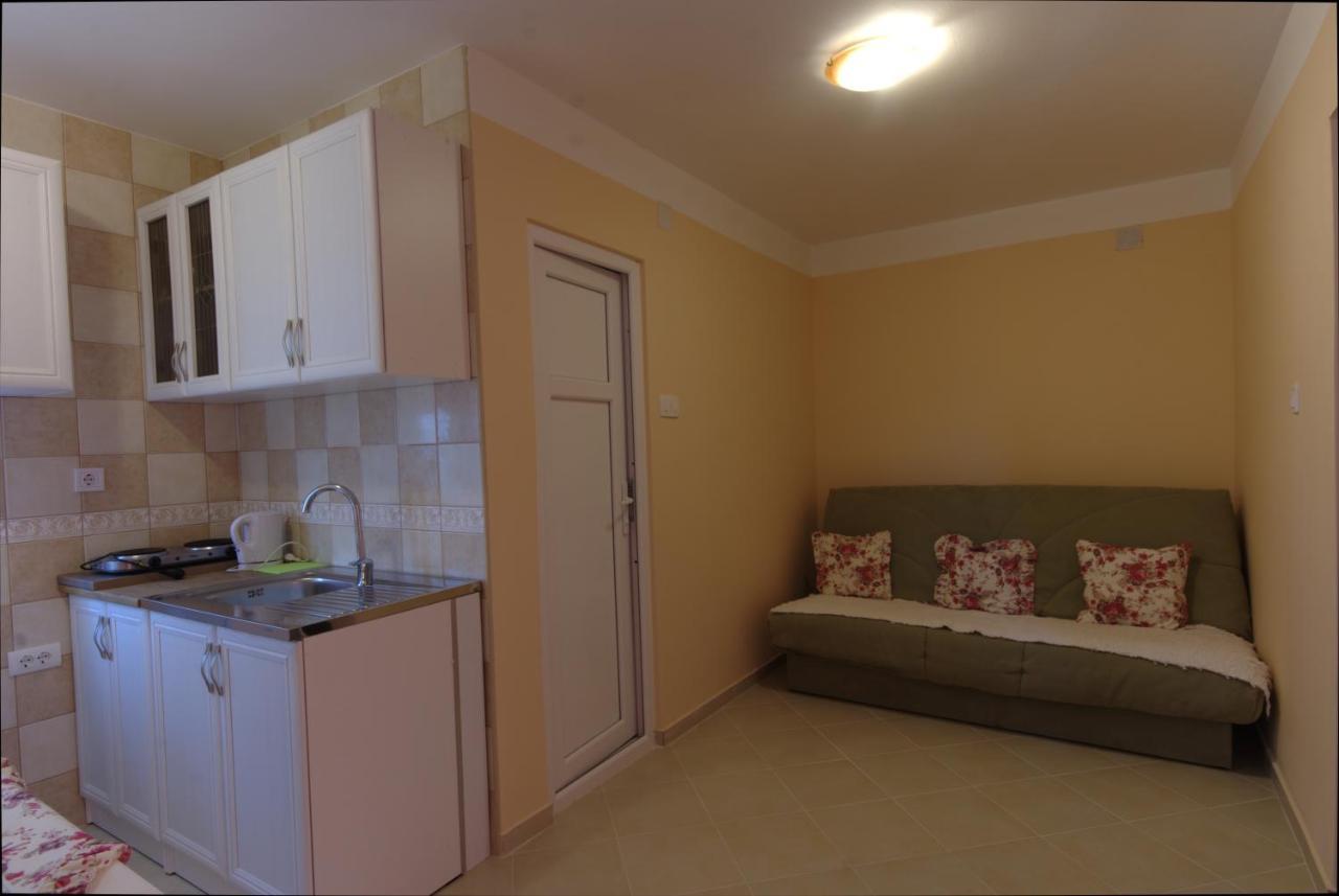 Apartments Astel バール エクステリア 写真