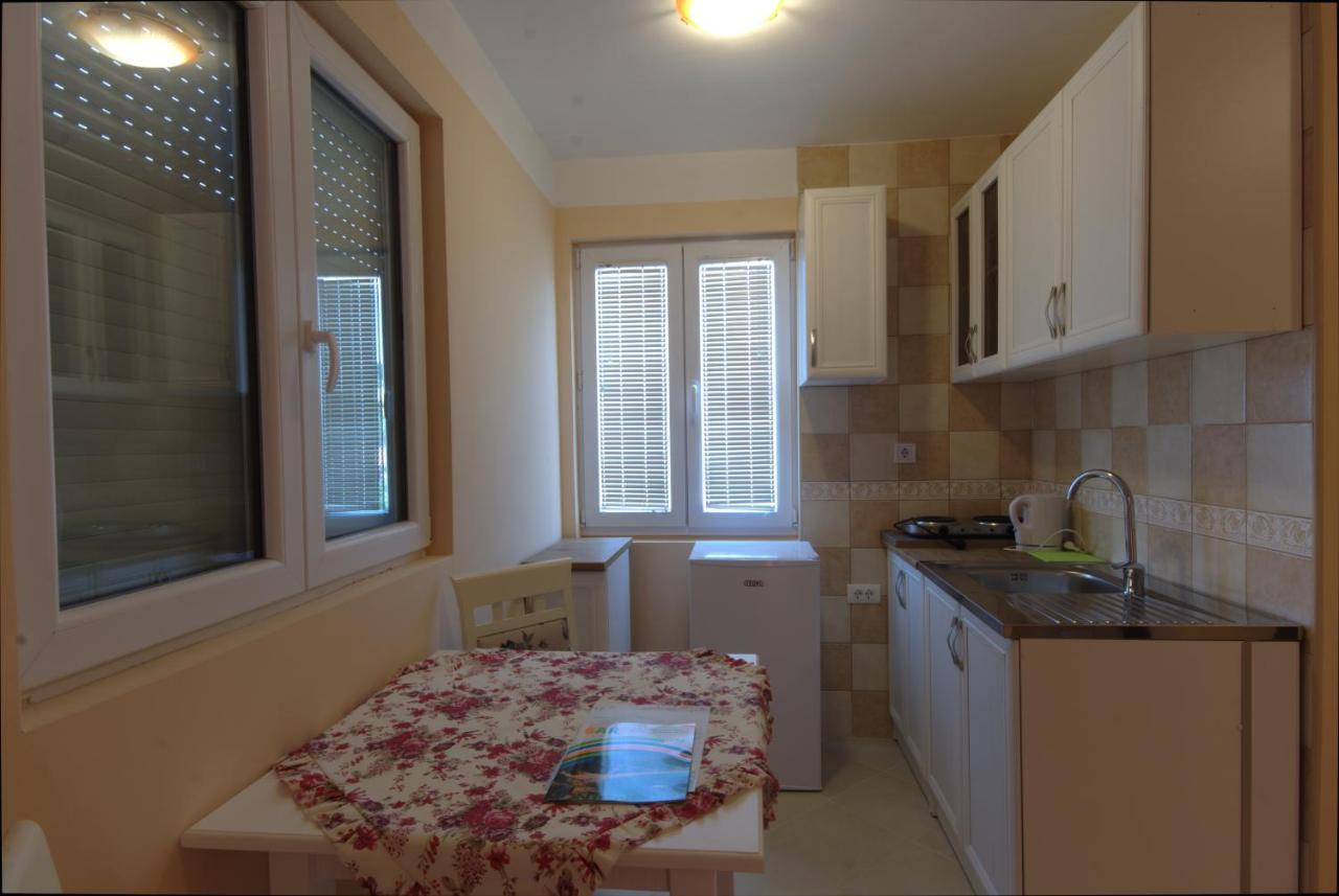 Apartments Astel バール エクステリア 写真