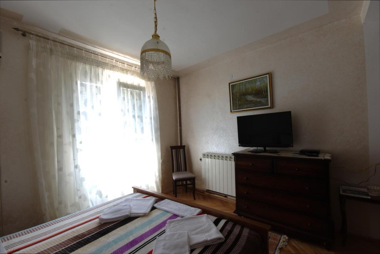 Apartments Astel バール エクステリア 写真